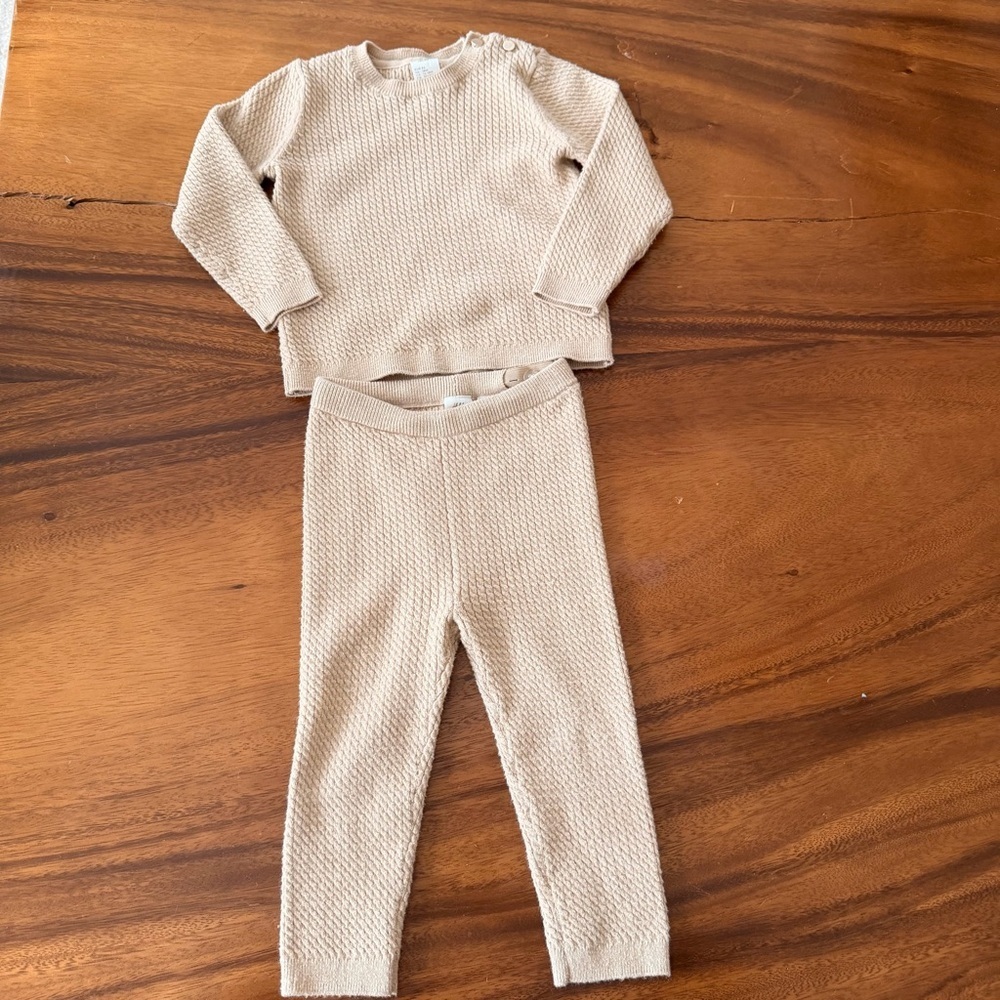 H&M Cozy Cable Knit Two-Piece Sweater Pants Set in Neutral Tan 18M